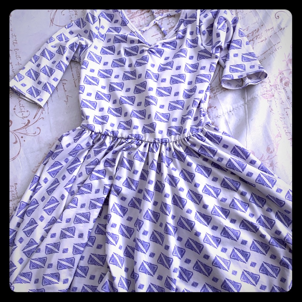 Girls dress dot dot smile
